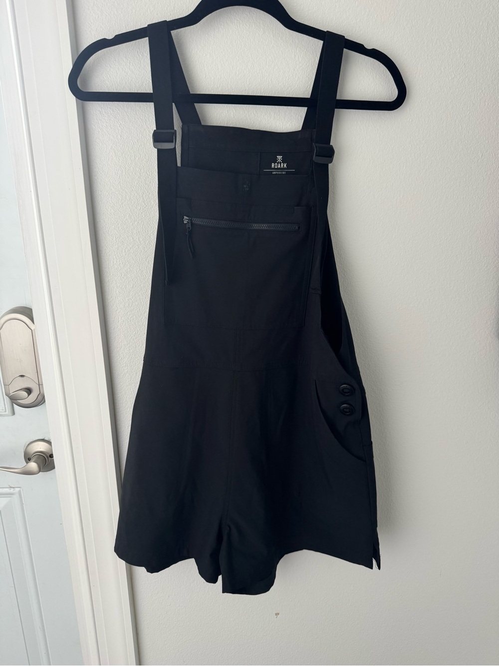• Roark • Women’s black romper medium